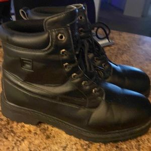 Men’s Fila boots